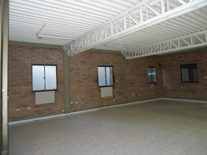 Warehouse: Parque Industrial Y Comercal Tulua A-2, Tulua, AK 00000
